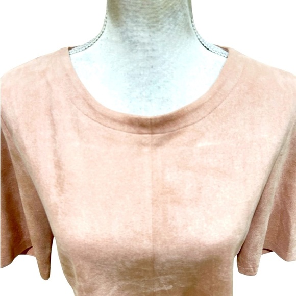 Bishop + Young blush faux suede Boxy Crop short sleeve top size small - Picture 4 of 9